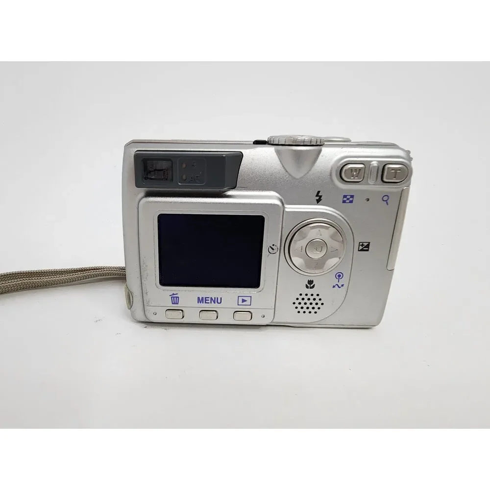 Nikon‎ Coolpix 5200 Silver Camera NOT TESTED - FOR PARTS